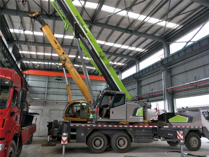 仪陇县高空车出租需要注意哪些安全事项？